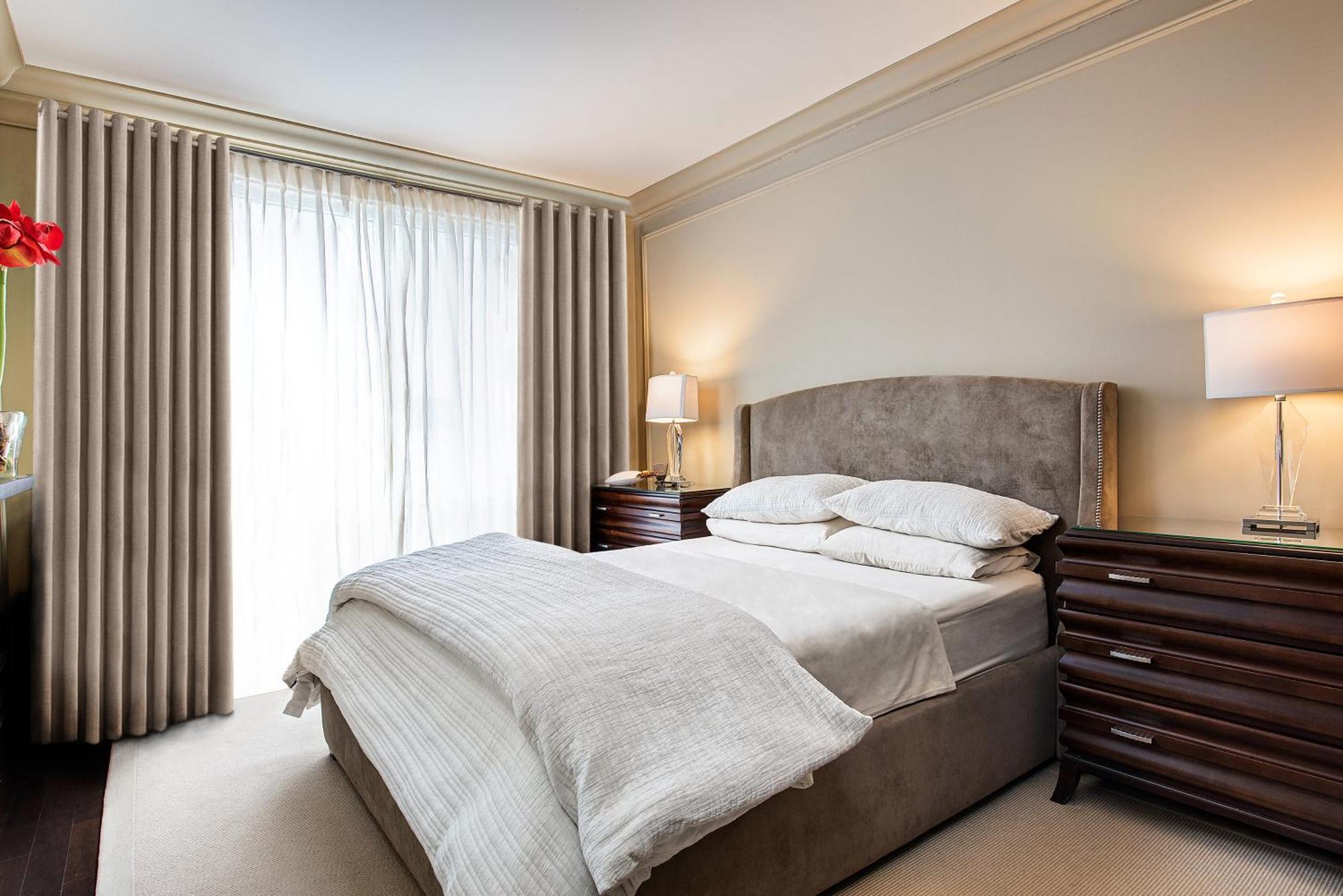 Sky Suites Yorkville Торонто Екстериор снимка