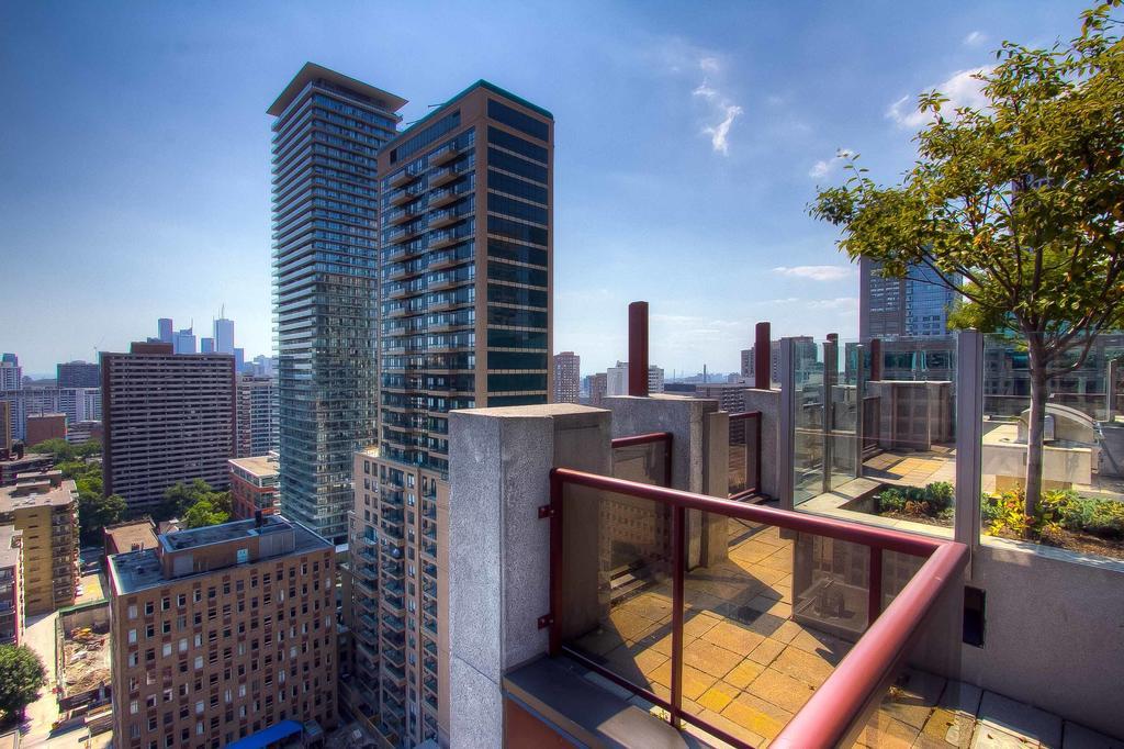 Sky Suites Yorkville Торонто Стая снимка