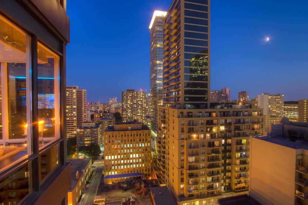Sky Suites Yorkville Торонто Стая снимка