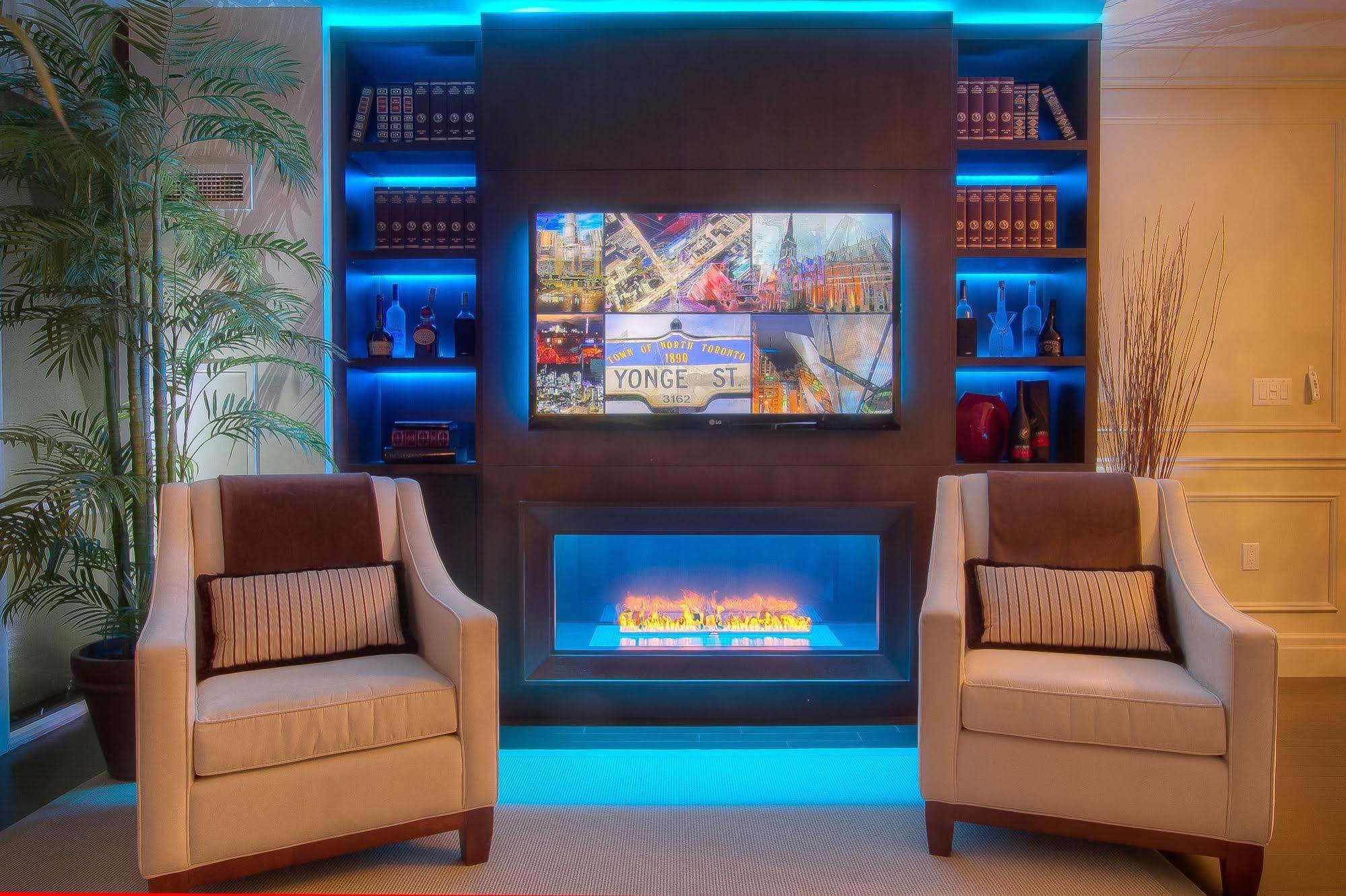 Sky Suites Yorkville Торонто Екстериор снимка